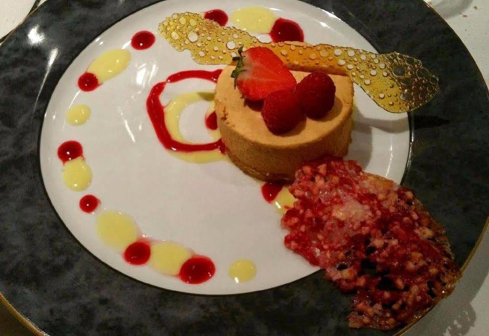 La Truite De La Loue Hotel Quingey Kültér fotó
